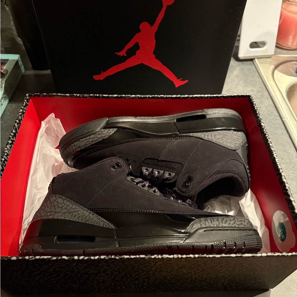 Jordan 3 Retro Black cat 2025 black and grey sneakers